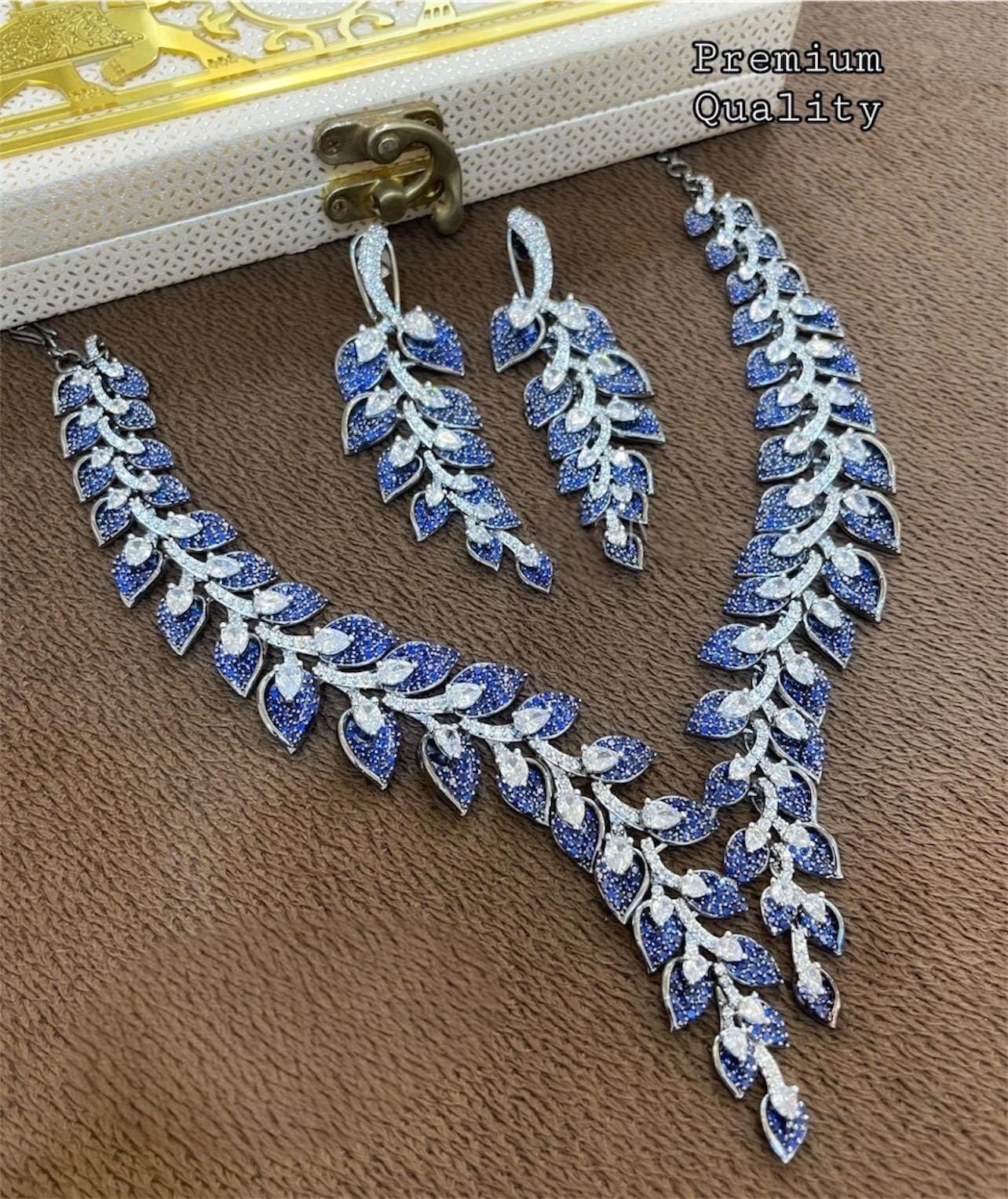 Hollywood inspired micro-diamonds leafs and petals statement necklace set with earrings/celebrity jewelry/statement necklace/Western jewelry