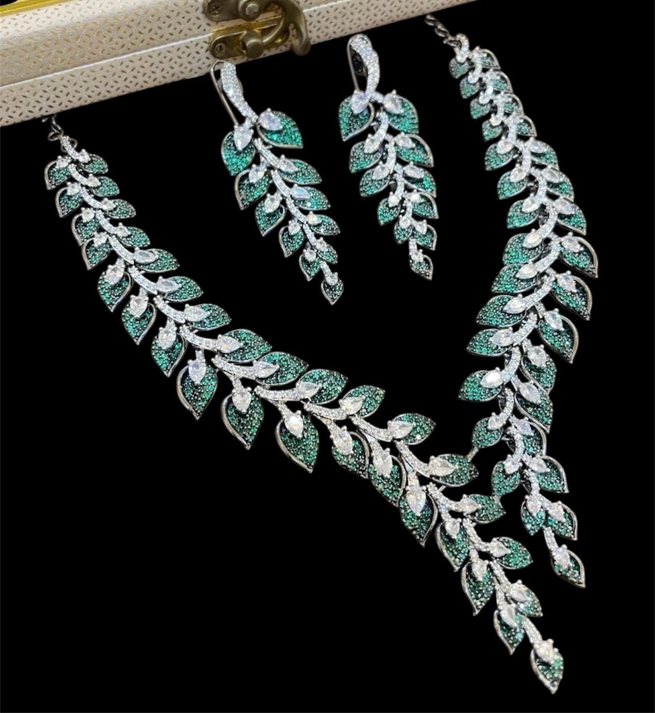 Hollywood inspired micro-diamonds leafs and petals statement necklace set with earrings/celebrity jewelry/statement necklace/Western jewelry
