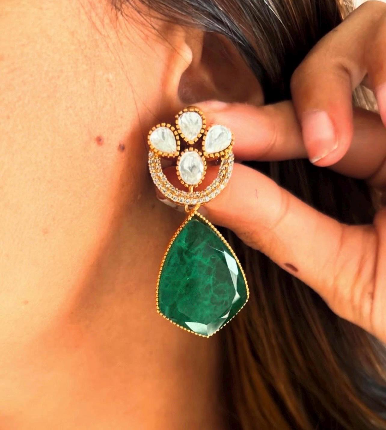 Polki choker Necklace Green Kundan Set Sabyasachi Jewelry Victorian Polki Diamond Necklace Jadau Jewelry Emerald Doublet Moissanite Jewelry