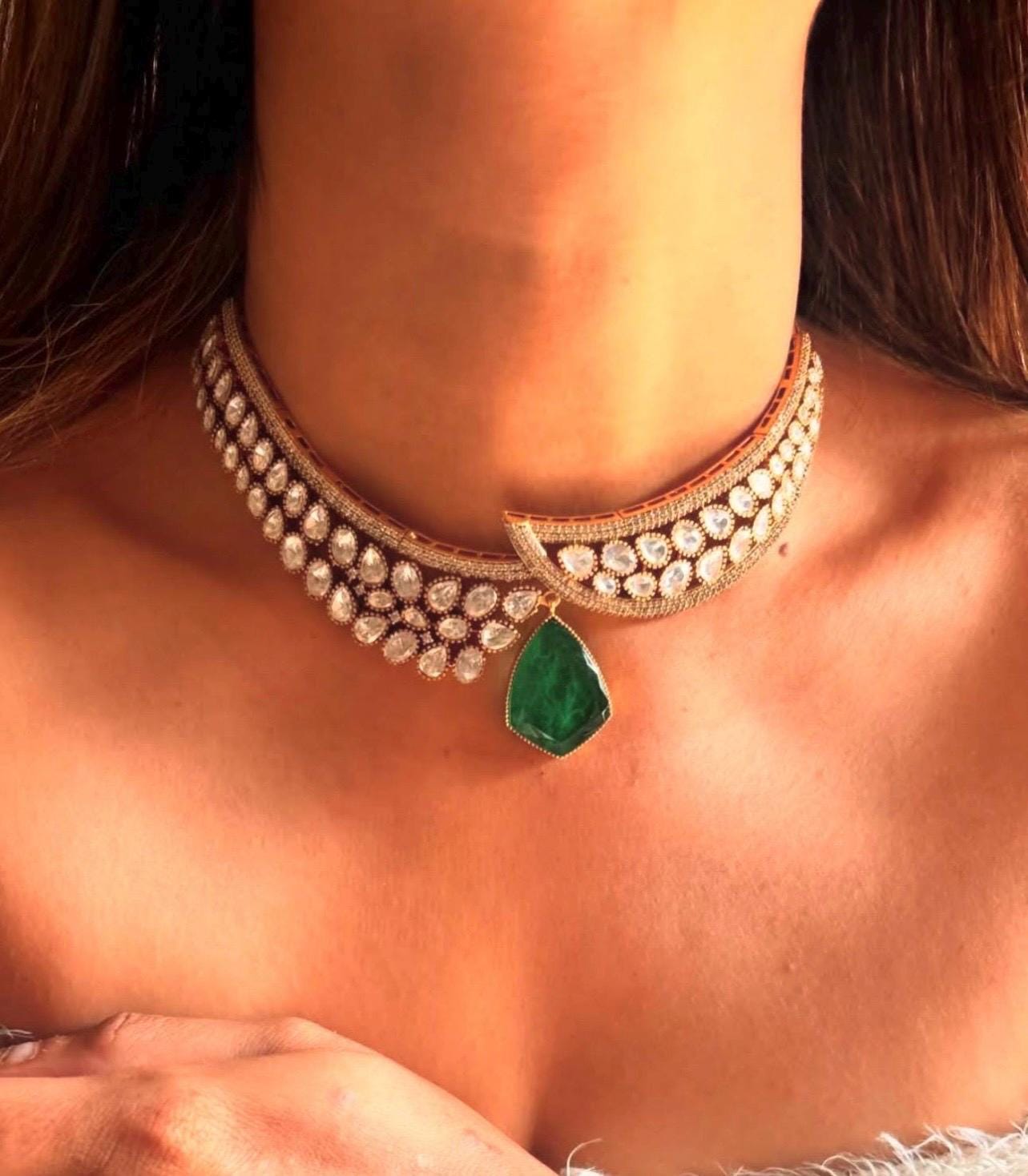 Polki choker Necklace Green Kundan Set Sabyasachi Jewelry Victorian Polki Diamond Necklace Jadau Jewelry Emerald Doublet Moissanite Jewelry