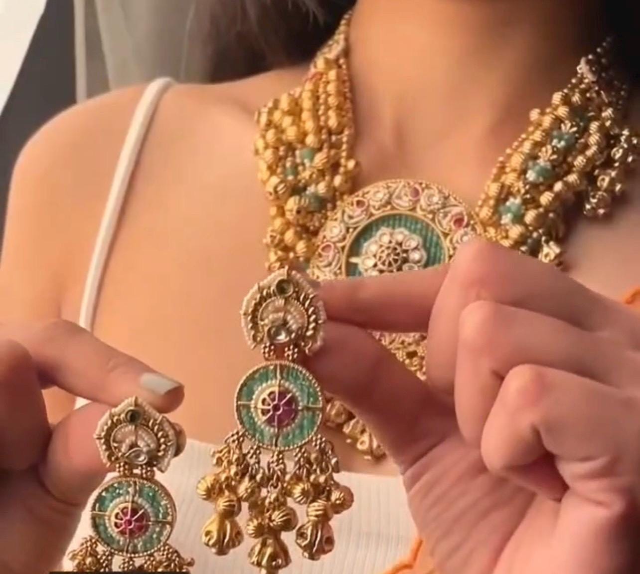 Indian Necklace Set/ Indian Choker Necklace/ Pearl Necklace /Guttapusalu necklace /statment jewellery South Indian jewelry