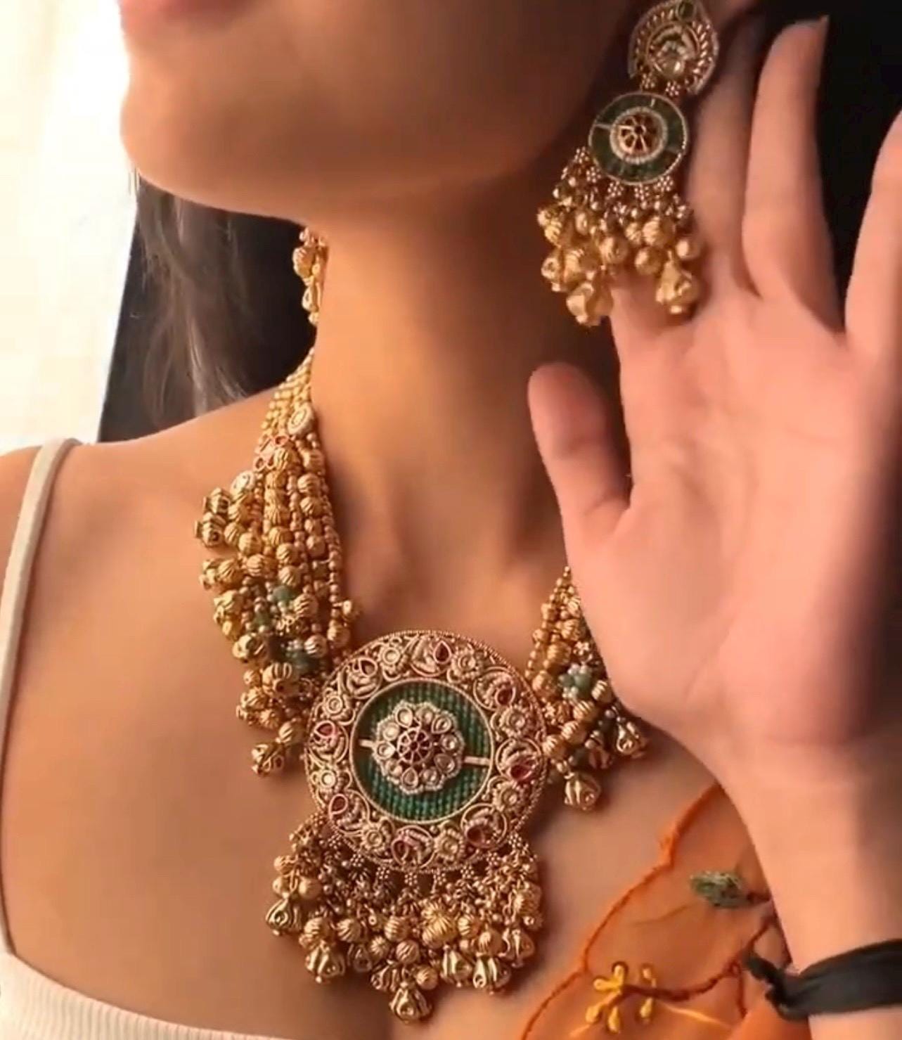 Indian Necklace Set/ Indian Choker Necklace/ Pearl Necklace /Guttapusalu necklace /statment jewellery South Indian jewelry