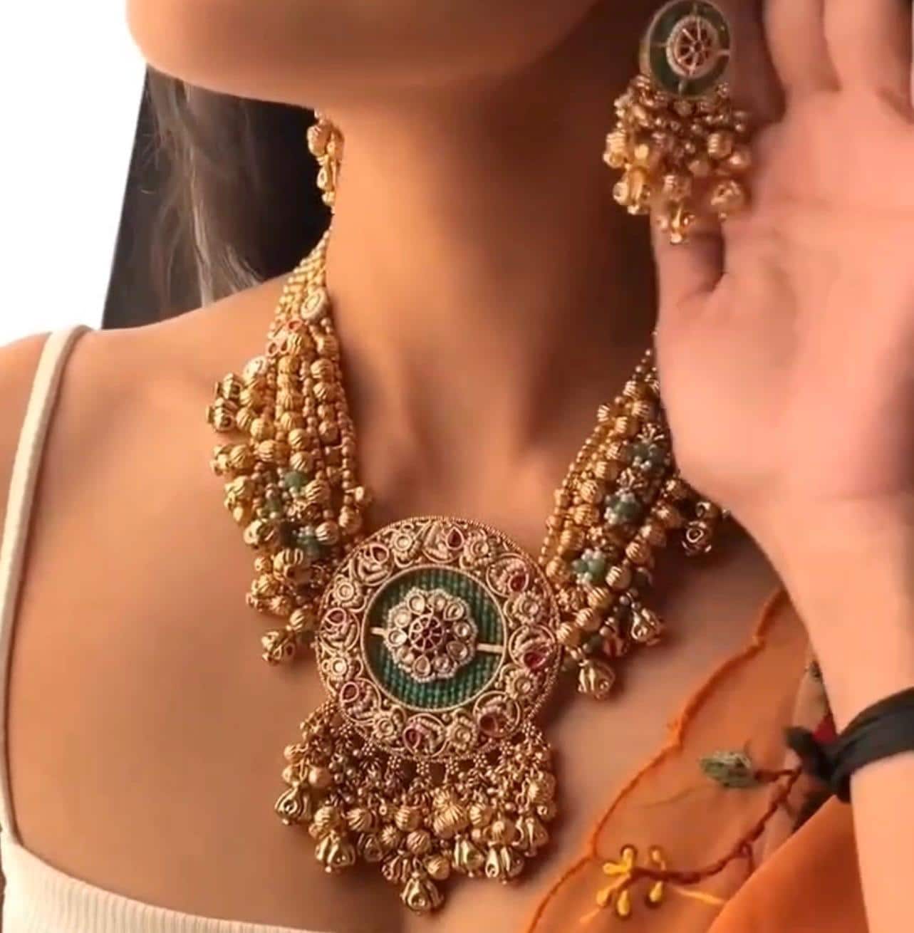 Indian Necklace Set/ Indian Choker Necklace/ Pearl Necklace /Guttapusalu necklace /statment jewellery South Indian jewelry