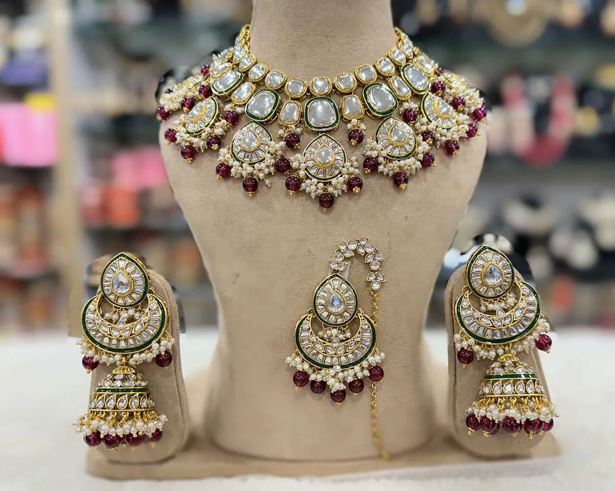 kundan necklace with earrings and tikka/ semi bridal necklace set