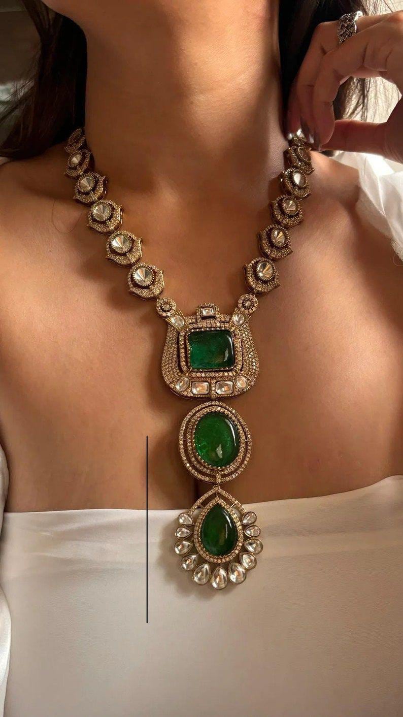 Emerald Queen Ambani Green Uncut Diamond Kundan Necklace Set/Sabyasachi Inspired Jewelry/Bollywood Jewelry/Statement necklace
