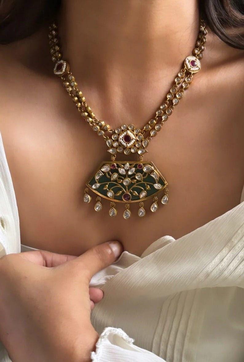 Amrapali layer unkut kundan polki necklace set with earrings/ uncut kundan necklace/ polki necklace set White