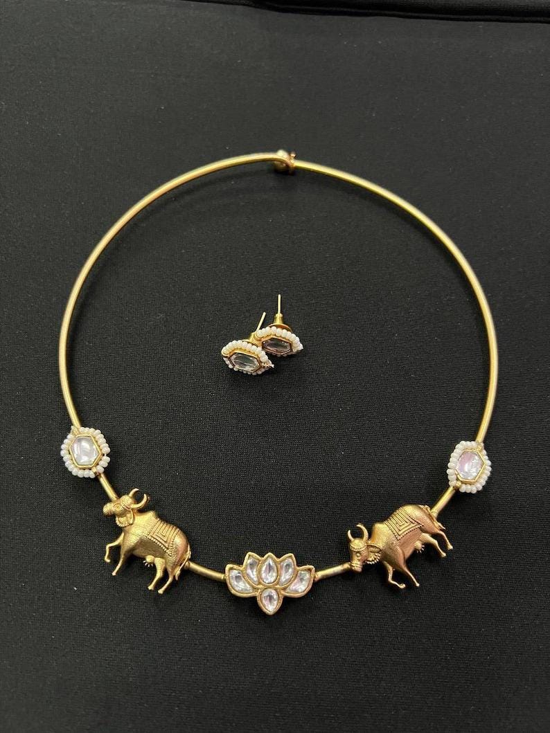 Sabyasachi inspired Cow Lotus Hasli Necklace with Stud Earrings/Statement Jewelry/Elegant Jewelry/Unique Jewelry/Kundan set