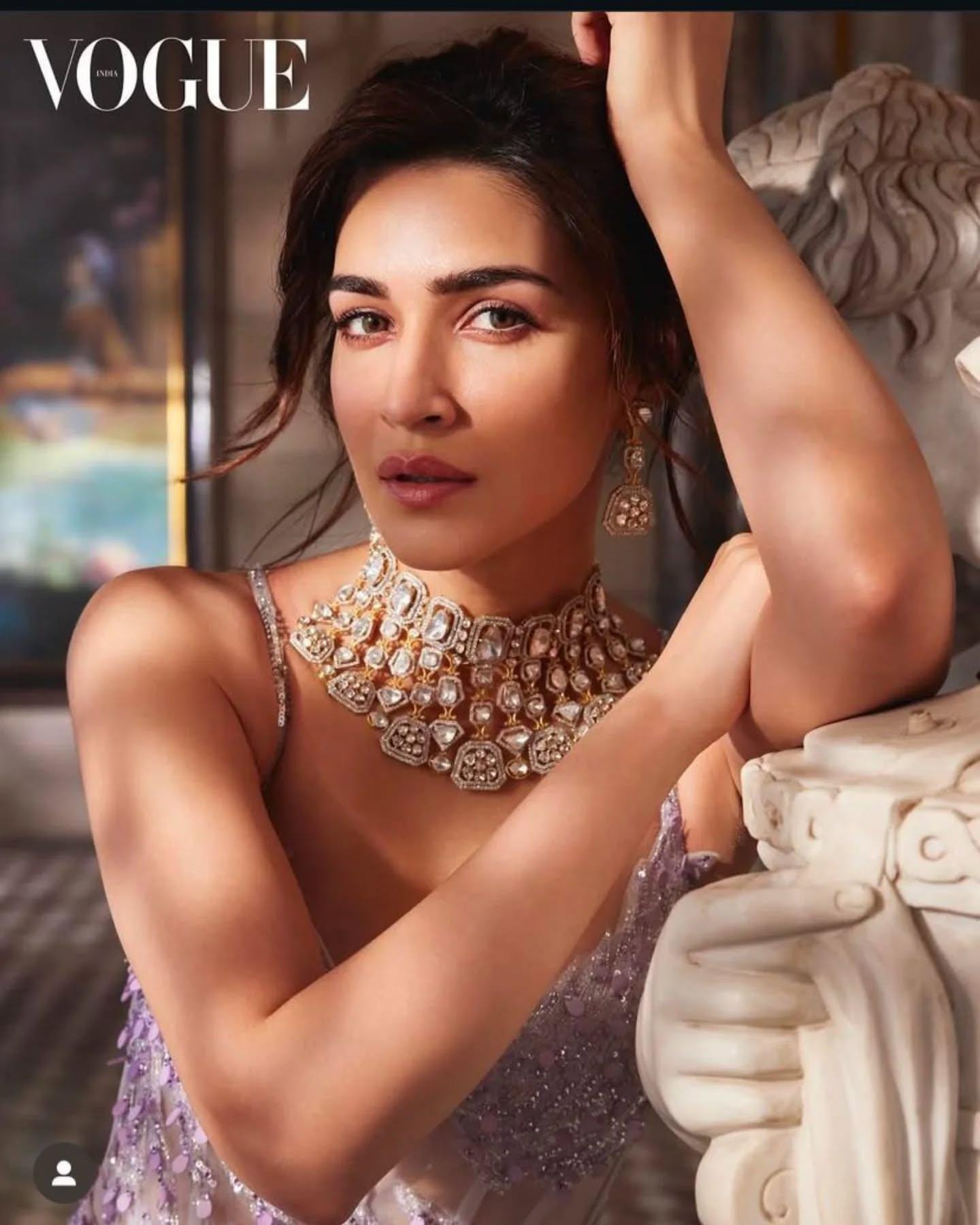 Bollywood celebrity inspired grand uncut kundan mossanite heavy necklace set with earrings and tikka