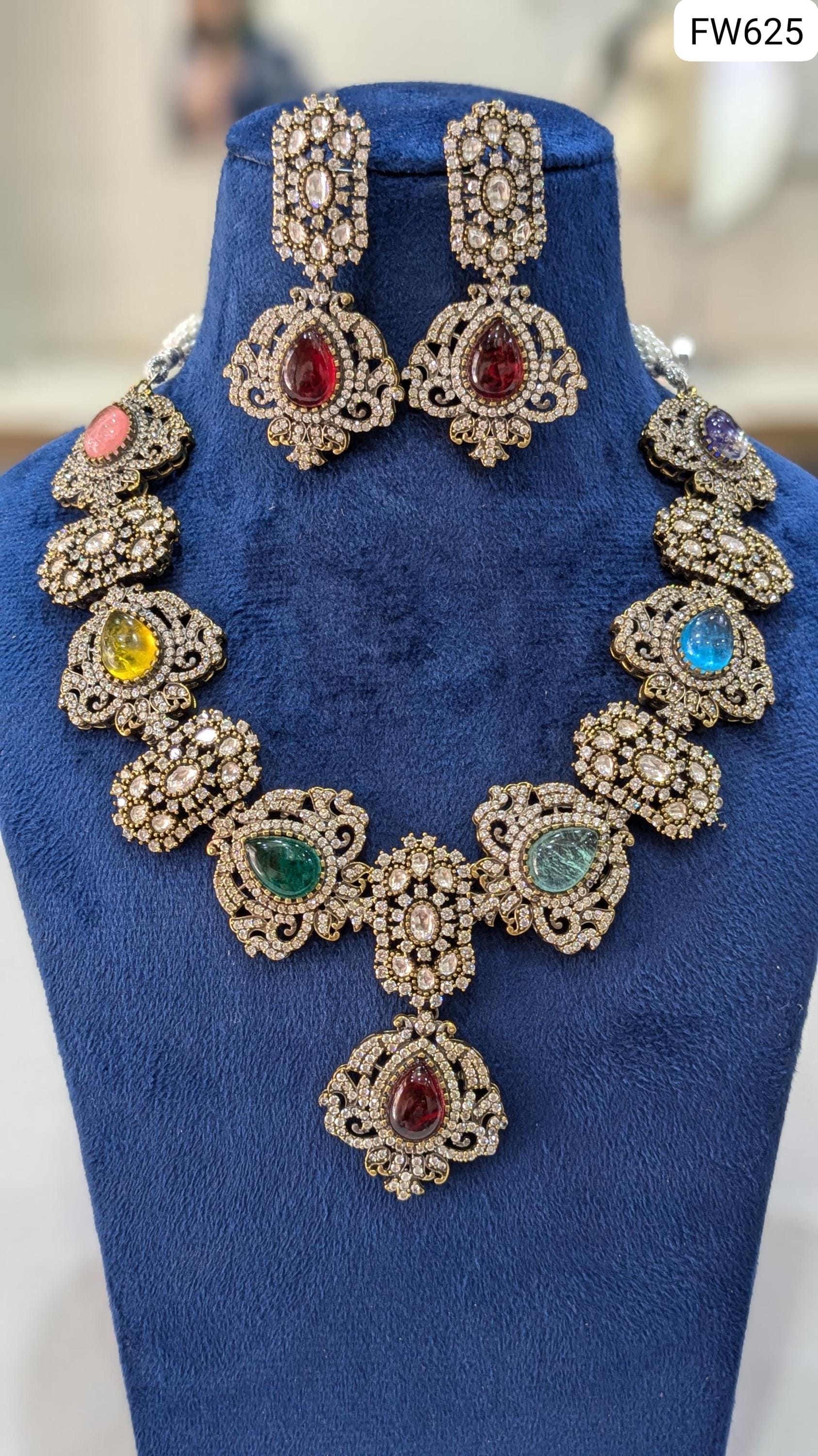 Polki Necklace, Navratan Necklace,Victorian Jewelry, Designer necklace, Bollywood,bridal jewelry,wedding jewelry,Indian jewelry,statement