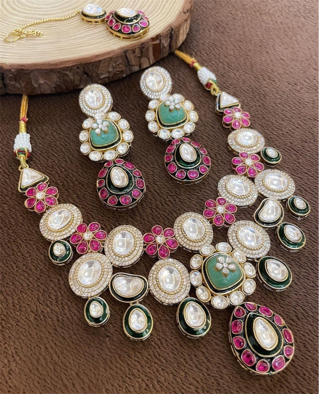 Moissanite Polki Necklace with earrings and tikka,Indian jewelry,Wedding jewelry,Statement necklace,Emerald jewelry,Pakistani jewelry