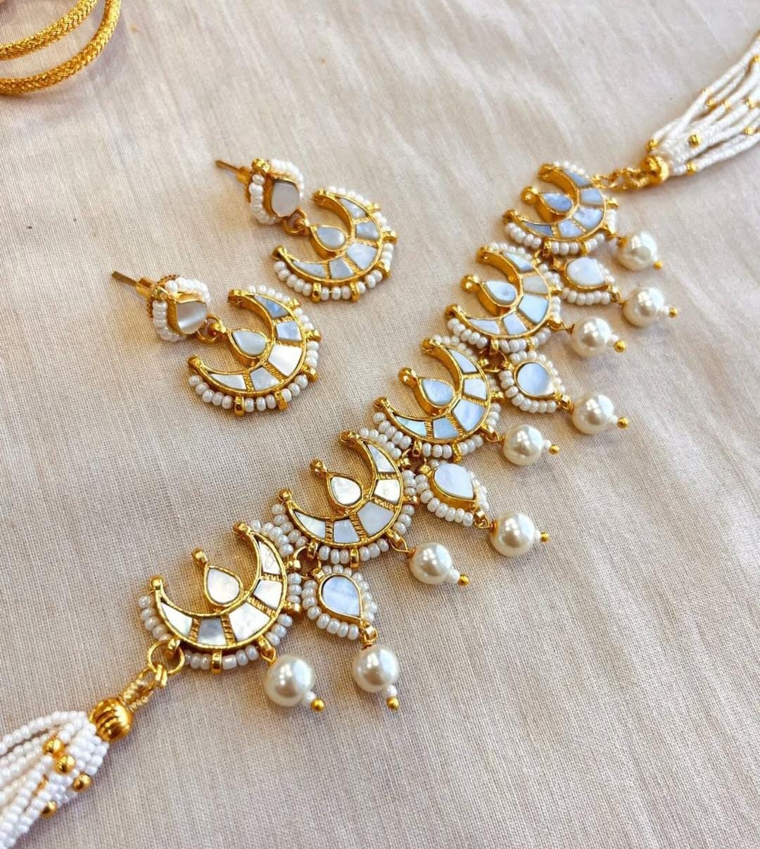 Mother of pearl chand choker set with earrings/ pearl necklace set / mop choker set