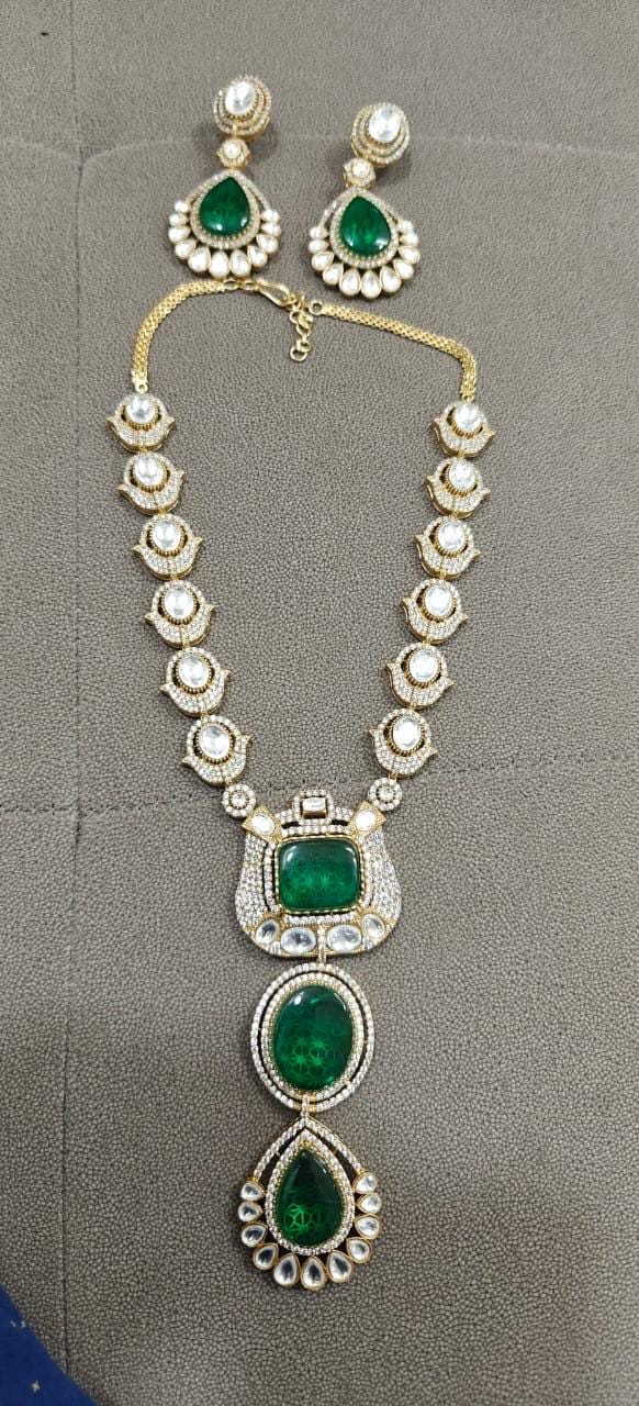 Emerald Queen Ambani Green Uncut Diamond Kundan Necklace Set/Sabyasachi Inspired Jewelry/Bollywood Jewelry/Statement necklace