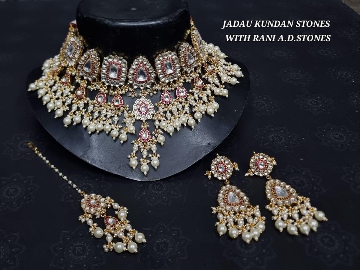 Jadau Kundan ruby pink Necklace Set with long earrings and tikka/Sabyasachi Inspired Jewelry/Bollywood Jewelry/Statement necklace