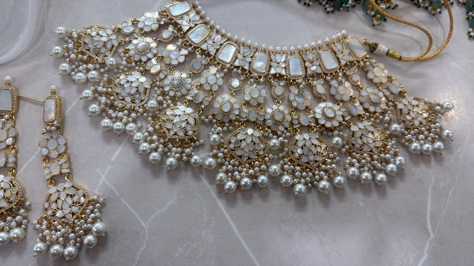 Designer Mother of pearl chand bridal choker set with earrings/pearl necklace set/mop choker/wedding bridal statement Indian Pakistani set