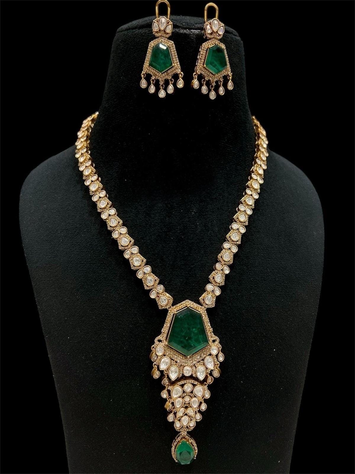 Emerald Doublet Long Victorian Necklace/sabyasachi inspired Statement Indian Pakistani Fusion Bridal Wedding Bridesmaid pendant necklace set