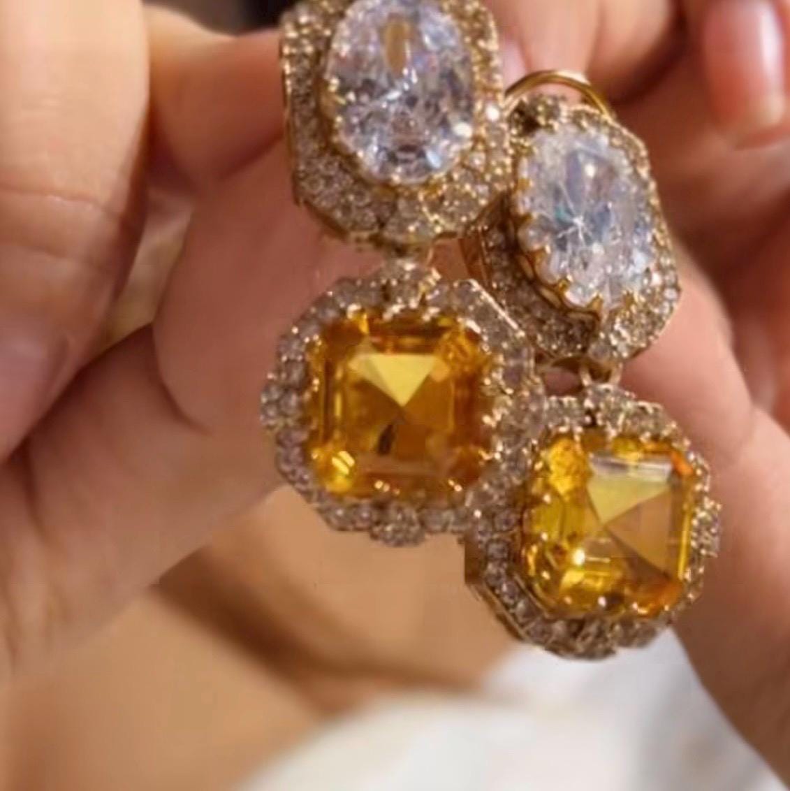 Fine Gold Finish Citrine and Crystal Bridal Fusion Statement Wedding Jewelry Necklace Set with Earrings Sabyasachi Jewelry/Indian Pakistani