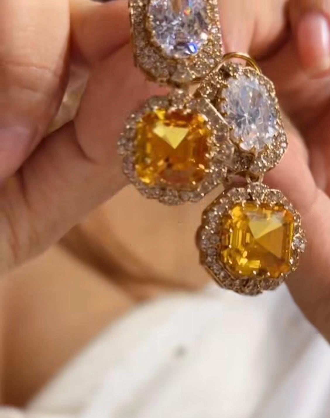 Fine Gold Finish Citrine and Crystal Bridal Fusion Statement Wedding Jewelry Necklace Set with Earrings Sabyasachi Jewelry/Indian Pakistani